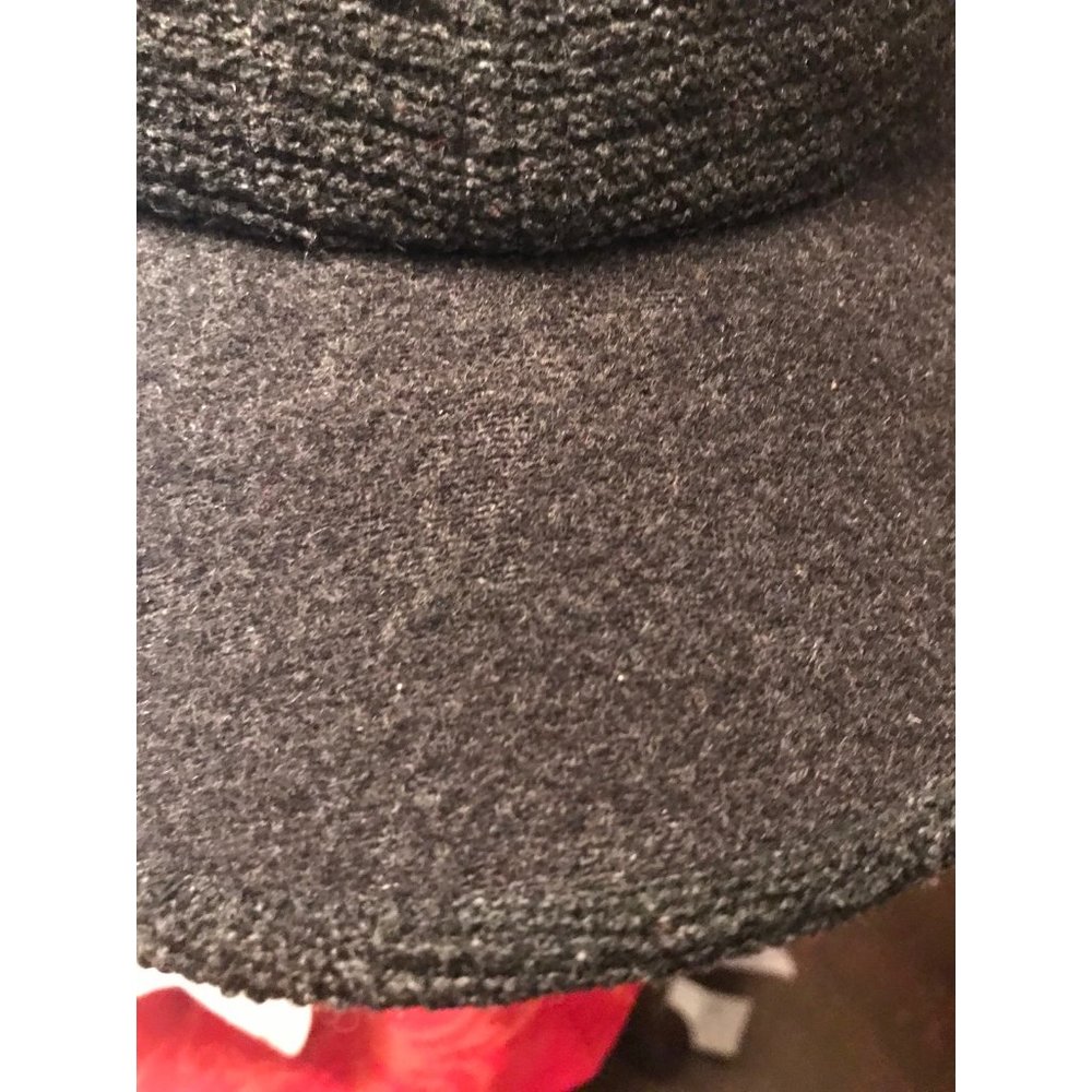 Hat - Picture 8 of 8